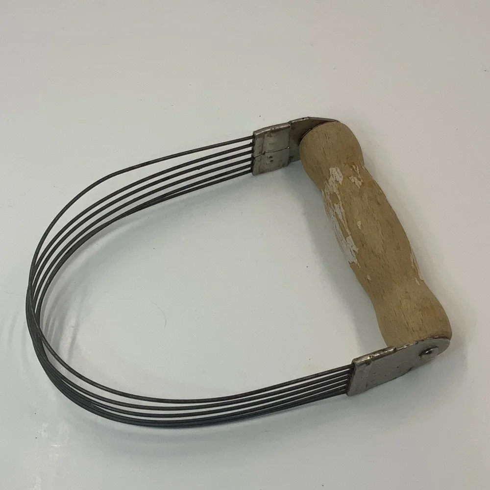 Vintage Androck Pastry Blender Wooden Handle 5 Wire Dough Cutter Made in USA